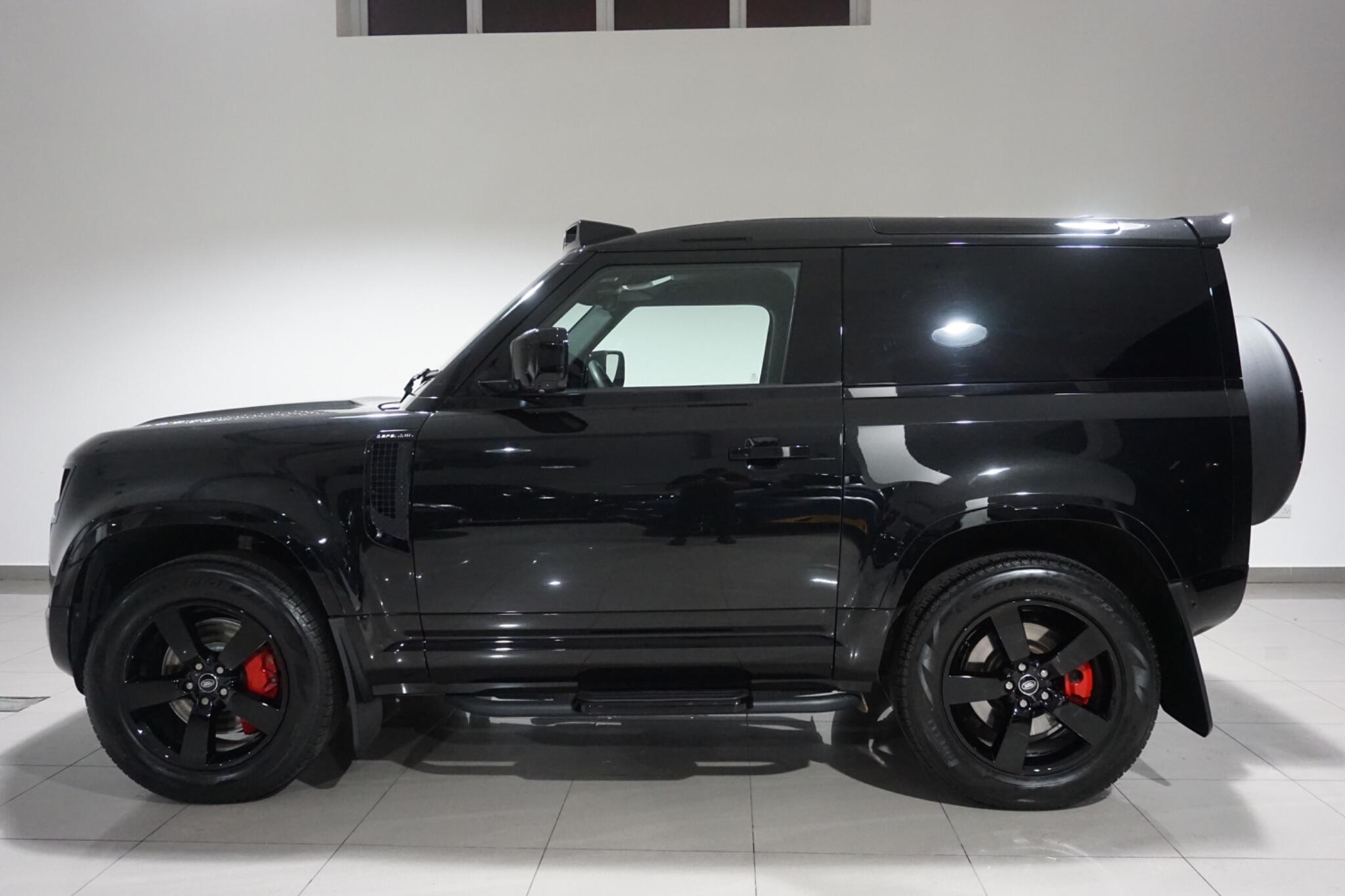 Land Rover Defender 90 3.0 D200 MHEV Hard Top SUV 3dr Diesel Auto 4WD SWB Euro 6 (s/s) (200 ps)